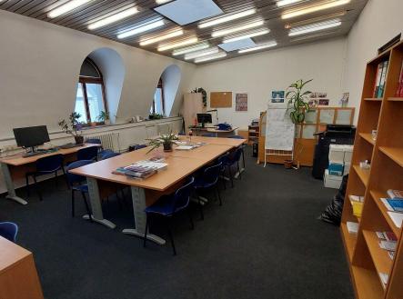 Pronájem - kanceláře, 69 m²