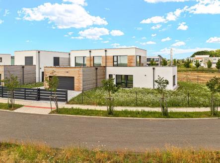 foto: 2 | Prodej - dům/vila, 199 m²