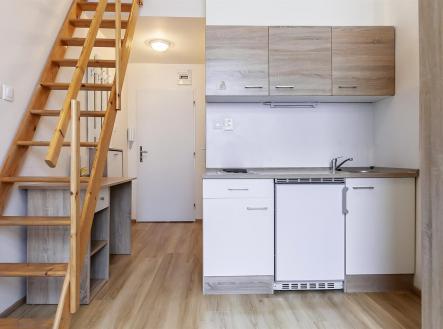 . | Pronájem bytu, 1+kk, 22 m²