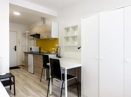 . | Pronájem bytu, 1+kk, 17 m²