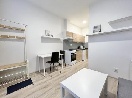 . | Pronájem bytu, 2+kk, 26 m²