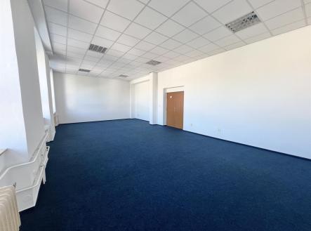 Pronájem - kanceláře, 57 m²