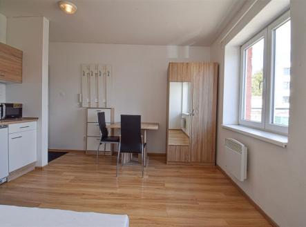 . | Pronájem bytu, 1+kk, 17 m²