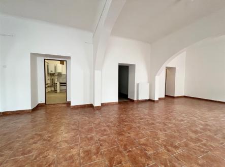 Pronájem - obchodní prostor, 155 m² obrázek