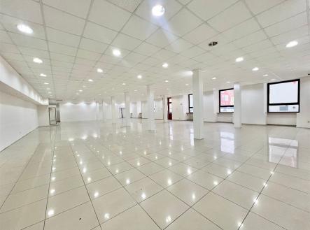 . | Pronájem - kanceláře, 200 m²