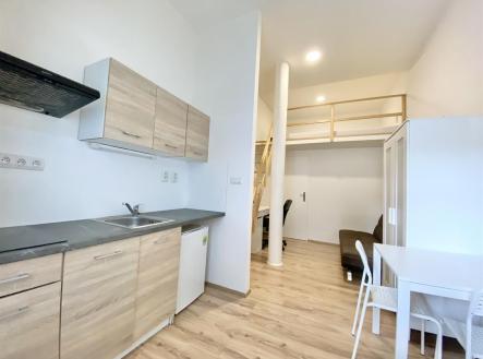 . | Pronájem bytu, 1+kk, 23 m²