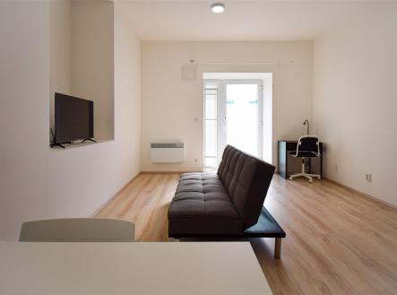 . | Pronájem bytu, 2+kk, 57 m²