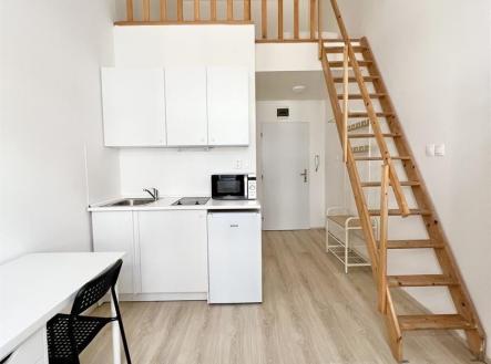 Pronájem bytu, 1+kk, 23 m² obrázek
