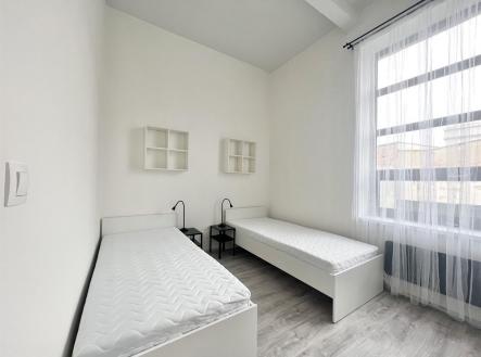 . | Pronájem bytu, 2+1, 43 m²