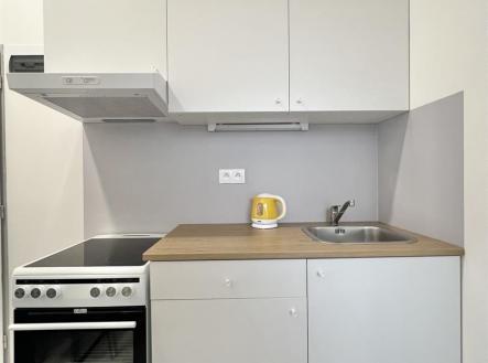 . | Pronájem bytu, 2+1, 43 m²