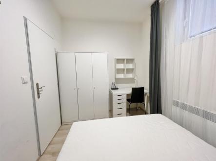 . | Pronájem bytu, 2+kk, 27 m²