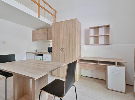 . | Pronájem bytu, 1+kk, 18 m²
