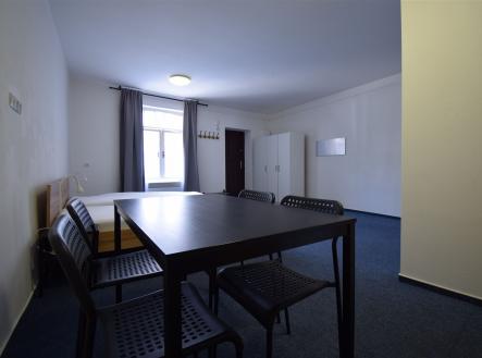 . | Pronájem bytu, 1+kk, 30 m²