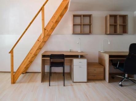kancelář s dřevěná podlaha | Pronájem bytu, 1+1, 23 m²
