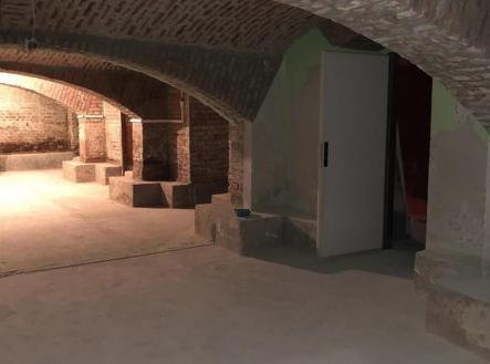 . | Pronájem - obchodní prostor, 145 m²