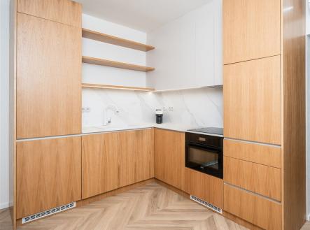 . | Pronájem bytu, 2+kk, 66 m²