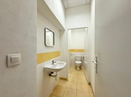 . | Pronájem - skladovací prostor, 190 m²