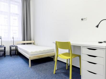 . | Pronájem bytu, 1+1, 30 m²