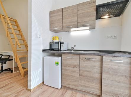 . | Pronájem bytu, 1+kk, 21 m²
