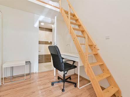 . | Pronájem bytu, 1+kk, 21 m²