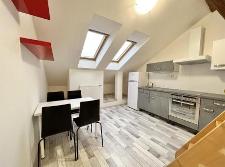 . | Pronájem bytu, 2+kk, 66 m²