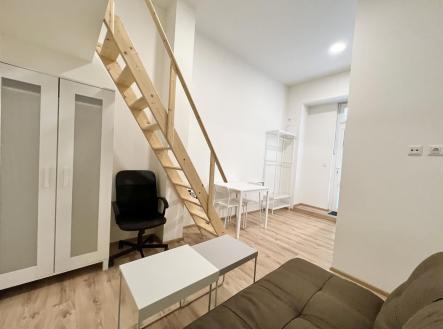 . | Pronájem bytu, 1+kk, 23 m²