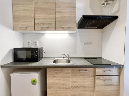 . | Pronájem bytu, 1+kk, 23 m²