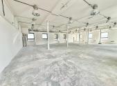 Pronájem - obchodní prostor, 400 m²