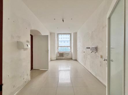 . | Pronájem - kanceláře, 200 m²