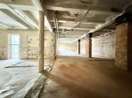 . | Pronájem - kanceláře, 500 m²