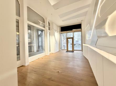 . | Pronájem - kanceláře, 120 m²