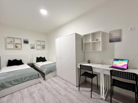 . | Pronájem bytu, 2+kk, 32 m²