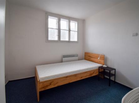 . | Pronájem bytu, 2+1, 40 m²