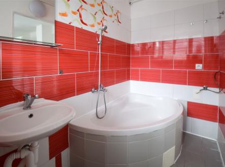 . | Pronájem bytu, 2+1, 40 m²