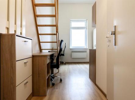 . | Pronájem bytu, 1+kk, 24 m²