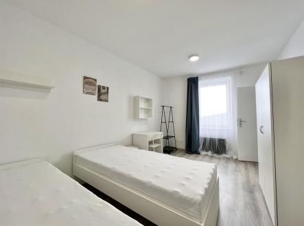 . | Pronájem bytu, 2+1, 34 m²