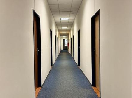 . | Pronájem - kanceláře, 25 m²