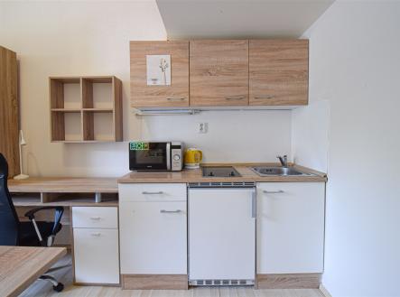 . | Pronájem bytu, 1+kk, 21 m²