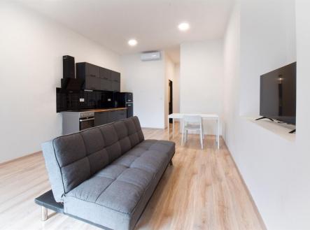 . | Pronájem bytu, 2+kk, 54 m²