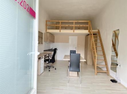 . | Pronájem bytu, 1+kk, 22 m²