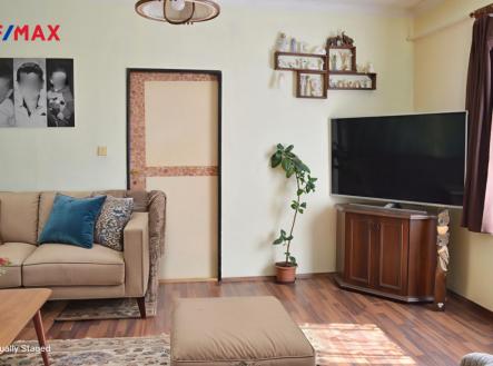 dsc-0610-001-living-room-standard-2.jpg | Prodej - dům/vila, 94 m²