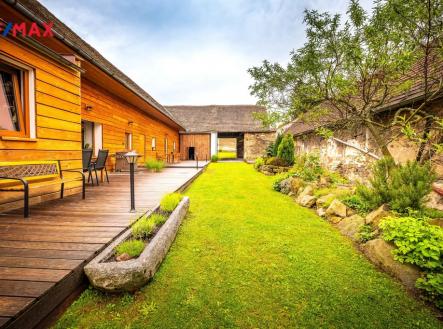 paracov-foto-09.jpg | Prodej - dům/vila, 363 m²