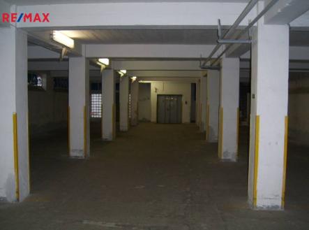 img_b26ef49272.jpg | Pronájem - skladovací prostor, 414 m²