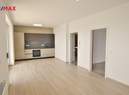 dsc-0017-2.jpg | Pronájem bytu, 3+kk, 105 m²