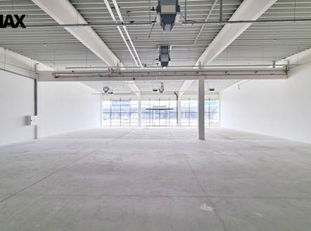 20241106-103147.jpg | Pronájem - obchodní prostor, 476 m²