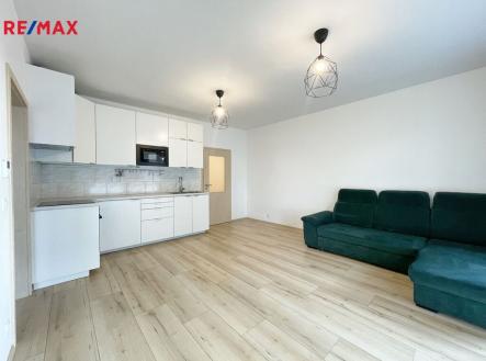 obývací pokoj s kuchyní | Pronájem bytu, 2+kk, 52 m²