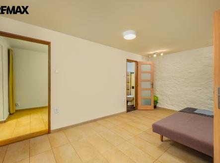 Přízemí pokoj 1 | Prodej - dům/vila, 150 m²