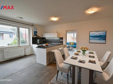 Prodej - dům/vila, 180 m² obrázek