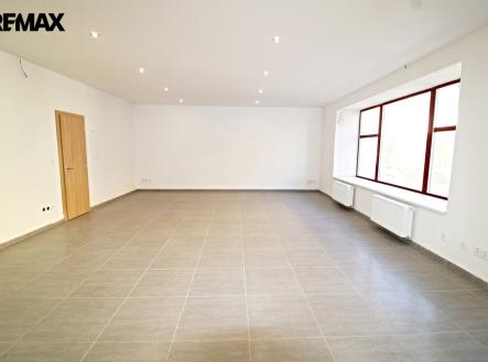 10.jpg | Pronájem - obchodní prostor, 63 m²