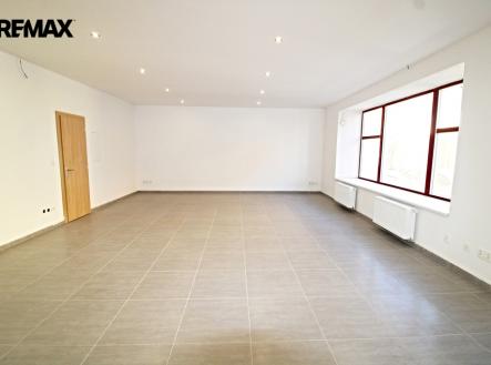 10.jpg | Pronájem - obchodní prostor, 63 m²